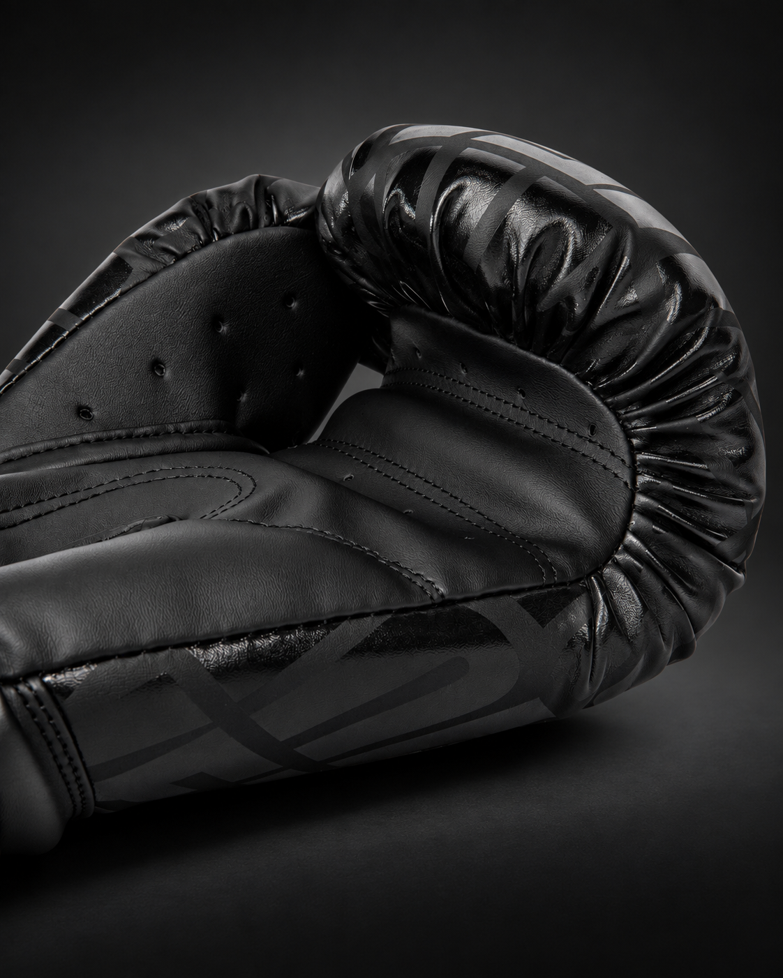 Venum Contender 1.5 Xt Boxing Gloves - Black / Gold