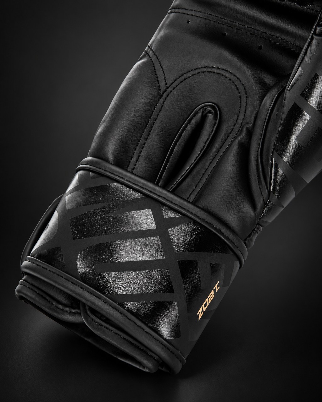 Venum Contender 1.5 Xt Boxing Gloves - Black / Gold