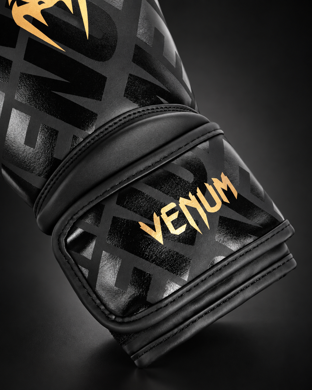 Venum Contender 1.5 Xt Boxing Gloves - Black / Gold