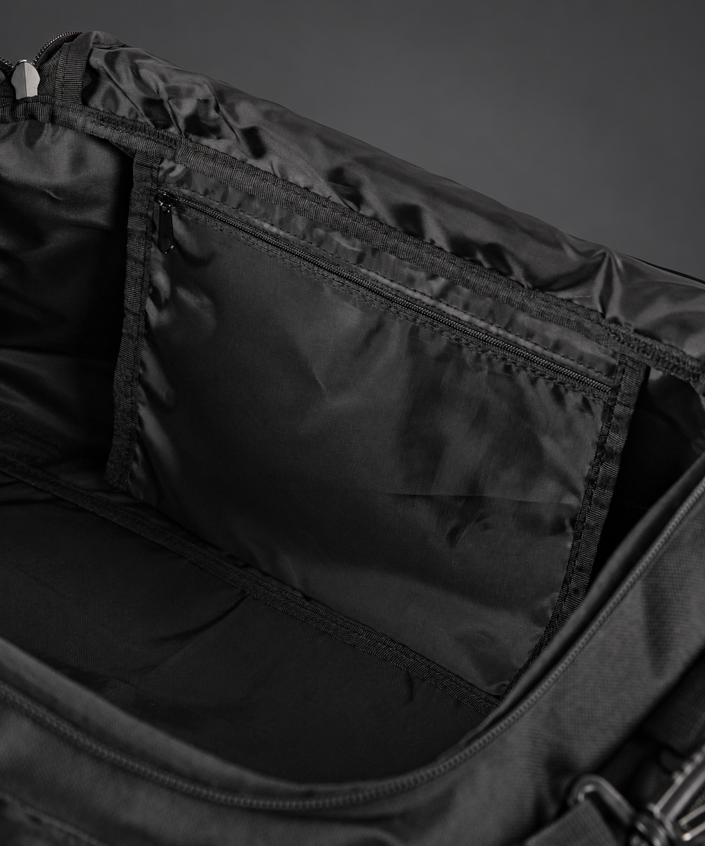 Venum Essential Sports Bag (37L) - Black