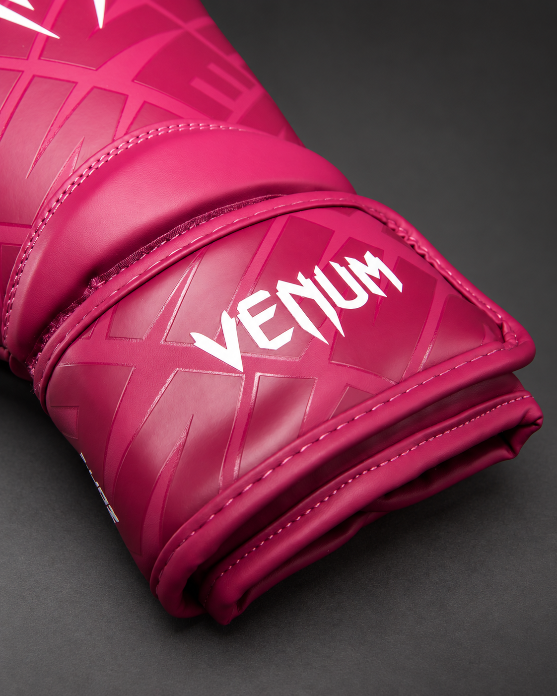 Venum Contender 1.5 XT 3D Boxing Gloves - Old Pink